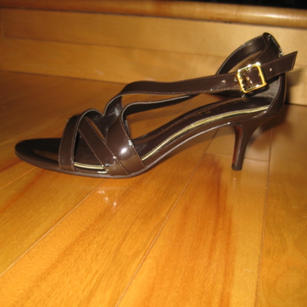 Ralph Lauren Tarala Patent Leather Sandals Heels